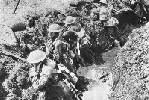 Sodados británicos en una trinchera. Ampliar imagen