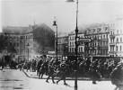 Tropas sofocando la revuelta espartaquista. 1919. Ampliar imagen