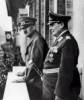 Hitler y Goering, uno de sus máximos colaboradores y significado jerarca nazi. Ampliar imagen